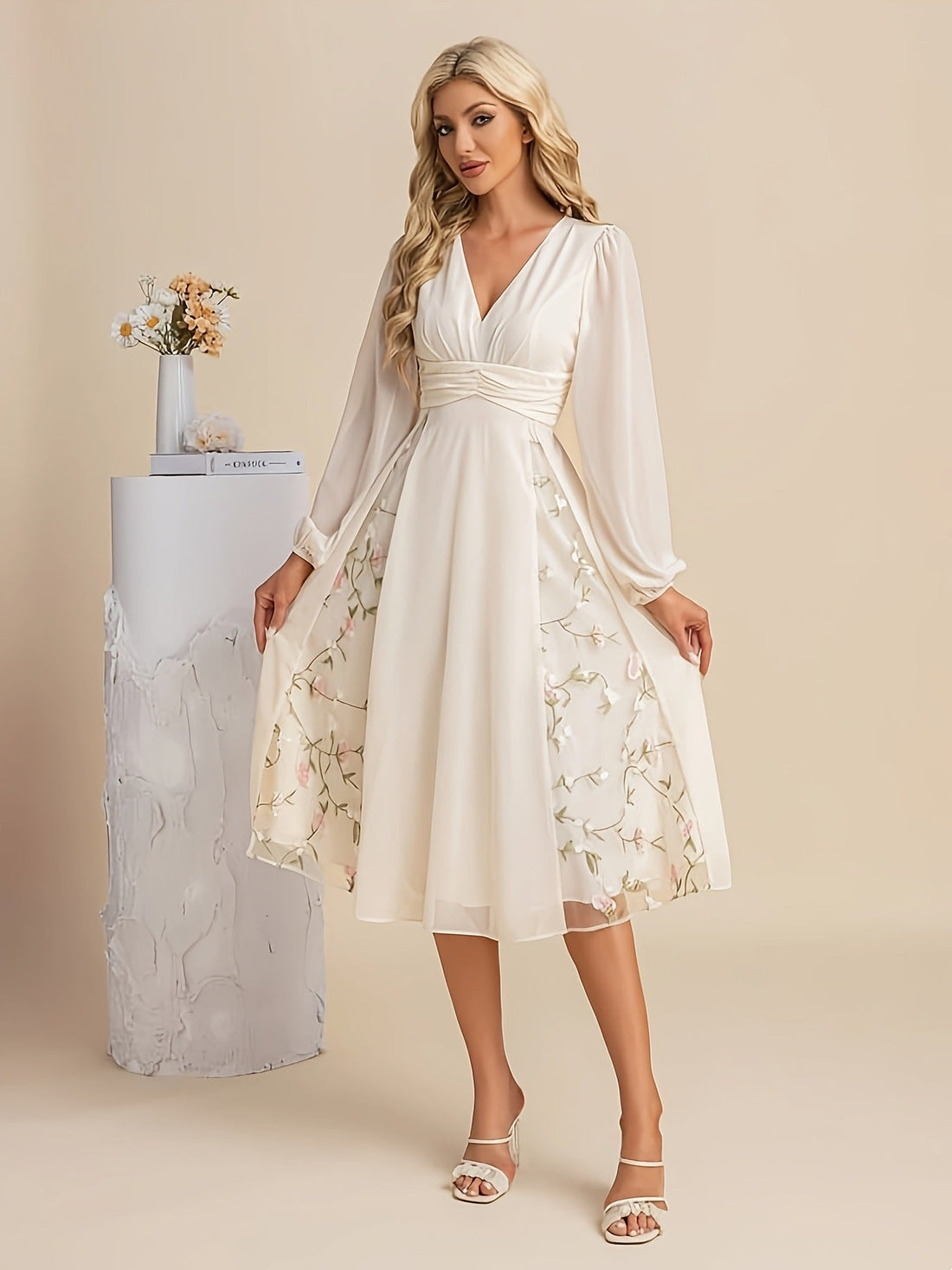 Evening Elegance: The Sleek Dress That Commands Confidence
